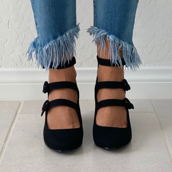 NIB Black Mercury Mary Jane Triple Buckle Pump - Picture 3 of 7